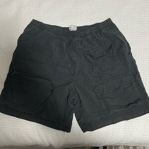 URBAN OUTFITTERS
BLACK UTILITY SHORTS
SIZE XL